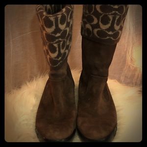 🎄 COACH - Brown Suede & Wool winter boot